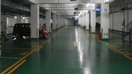 聚氨酯室內(nèi)停車場地坪需要具備哪些性能？有何優(yōu)勢