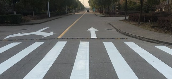 蘇州廠區(qū)道路標(biāo)識劃線？找飛揚市政